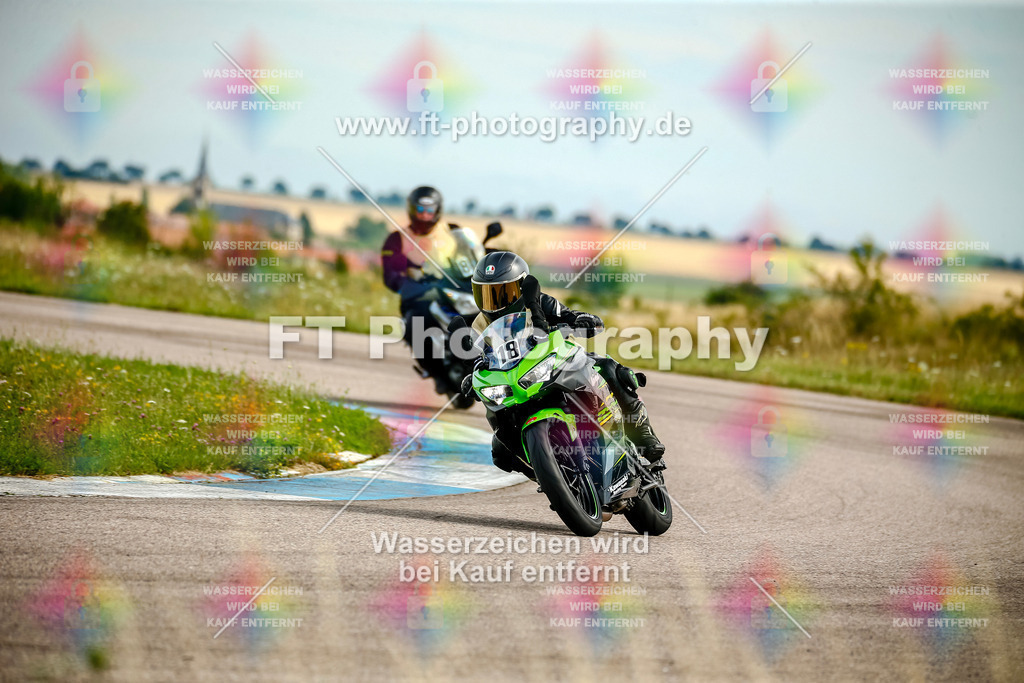 Chambley Juli-2538 | Hier findet Ihr Bilder von Touristenfahrten auf der Nürburgring Nordschleife oder von anderen Veranstaltungen die ich besucht habe. Viel Spass beim Durch Schauen 