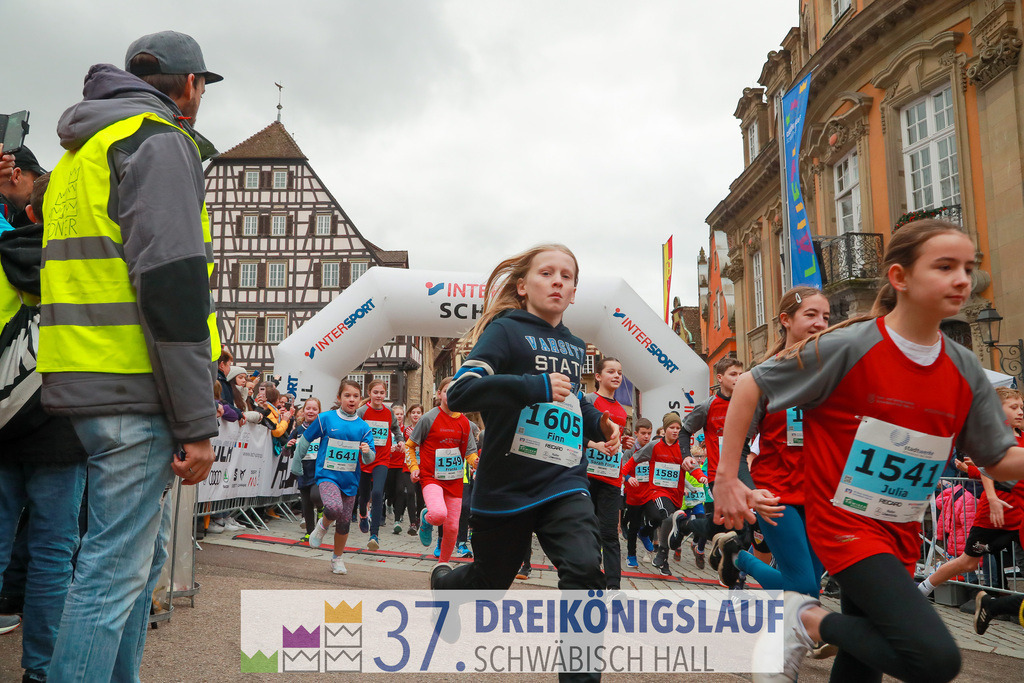 Stadtwerke Jugendlauf 1700m | 3 Koenigslauf 2023 - Realisiert mit Pictrs.com