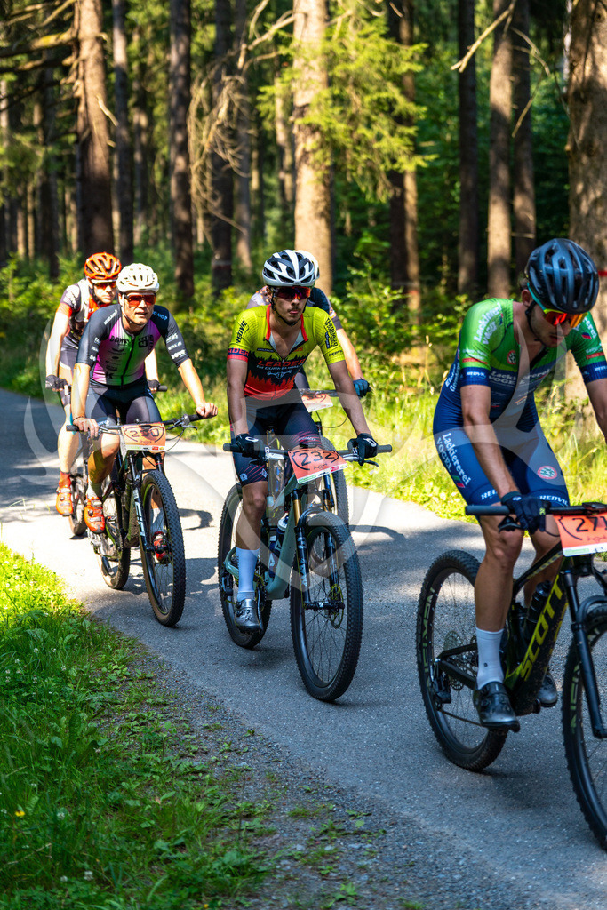 _DSC7236 | Fotogalerie der Treibjagd im Dunkelwald - Dein MTB Etappenrennen im Erzgebirge - Realisiert mit Pictrs.com