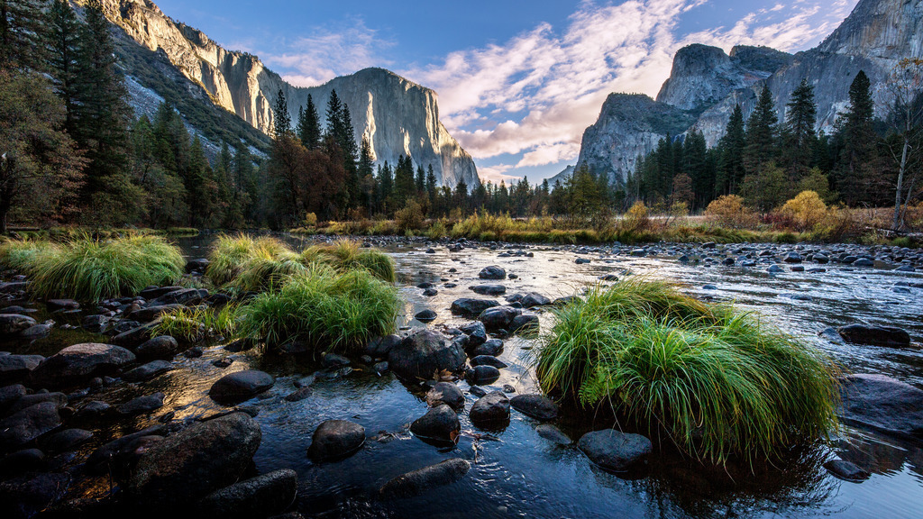 Morning in Yosemite NP | On the banks of the Merced River - Realisiert mit Pictrs.com