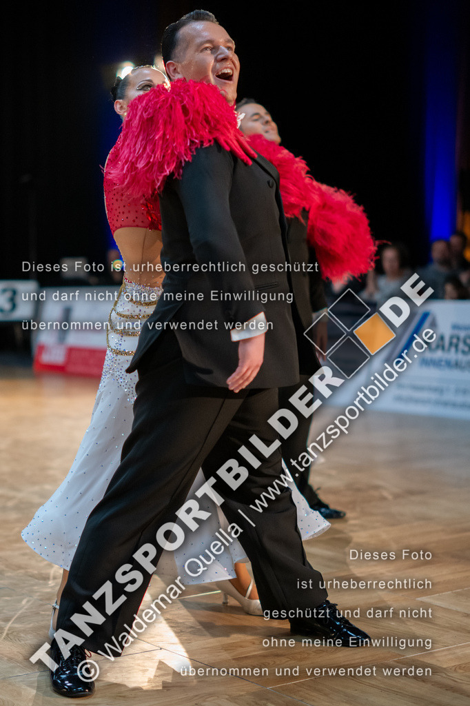 20250118-11513 | Hier finden Sie Tanz Bilder vom Latein und Standard Formationen tanzen. Sportbilder vom Tanzsport. Schöne Fotos und von Weltmeisterschaft, Europameisterschaft, Bundesliga, Regionalliga, Oberliga und Landesliga sowie von GOC Stuttgart, DanceComp, WM Bremen