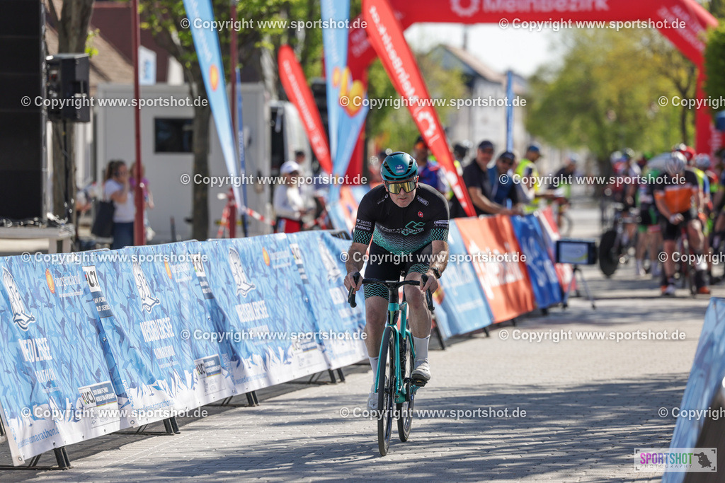 VJ__5504 | Neusiedlersee Radmarathon 2026@sportshot_your_pictrs #yourpictures#roadtowm2029 #nrm #neusiedlerseeradmarathon #neusiedlersee #neusiedlerseetourismus #burgenland #mörbisch #nrm26 #burgenlandtourismus #voglundco #poweredbyburgenlandtourismus #radsport #rad #marathon #ucigranfondo #visitburgenland #ucigranfondoworldseries