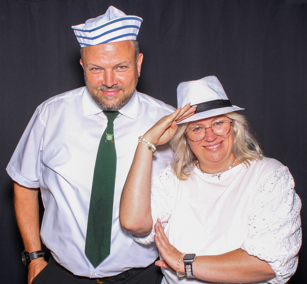 top-top.de-250628-084 | Foto, Video, Fotografie, Videografie, Fotobox, DJ, Discjockey, Musik, Musikbox, Veranstaltung, Photobooth, Amazon, Ebay, Buchtipp, Bestseller, Autor, Verlag, Buch, Wesel, Hamminkeln, NRW, Dinslaken, Rees, Drohne, Hochzeit, Party, Fotobox, Wesel, Fotograf