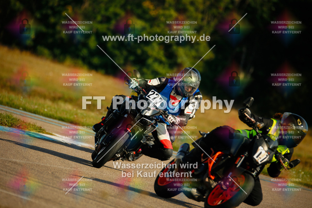 _MOT5697 | Hier findet Ihr Bilder von Touristenfahrten auf der Nürburgring Nordschleife oder von anderen Veranstaltungen die ich besucht habe. Viel Spass beim Durch Schauen 