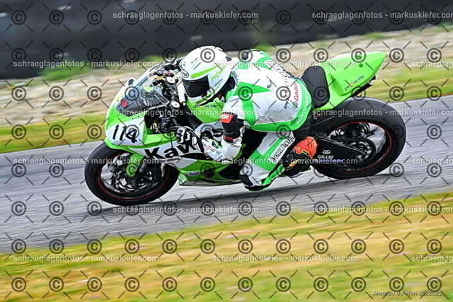 25bt02-0275 | markuskiefer.com - Realisiert mit Pictrs.com