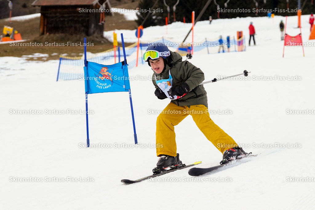SRF_02.01.2026_0763 | Skirennfotos,Serfaus,Fiss,Ladis,Kinderskirennen,Winter,Tirol,Oberland,skirace,SFL,feelfree,weil wir's genießen,ski,Ski,skifahren,Sonnenplateau, - Realisiert mit Pictrs.com