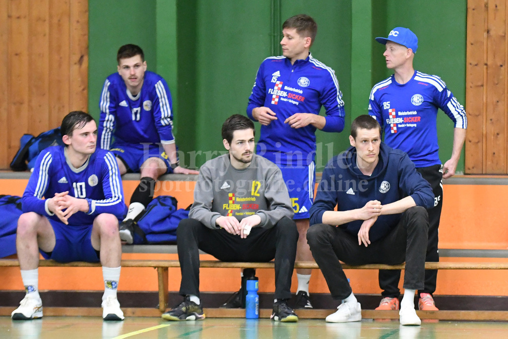 SSG Metten :  TG Landshut II  | traurige Stimmung auf der SSG Bank - Realisiert mit Pictrs.com