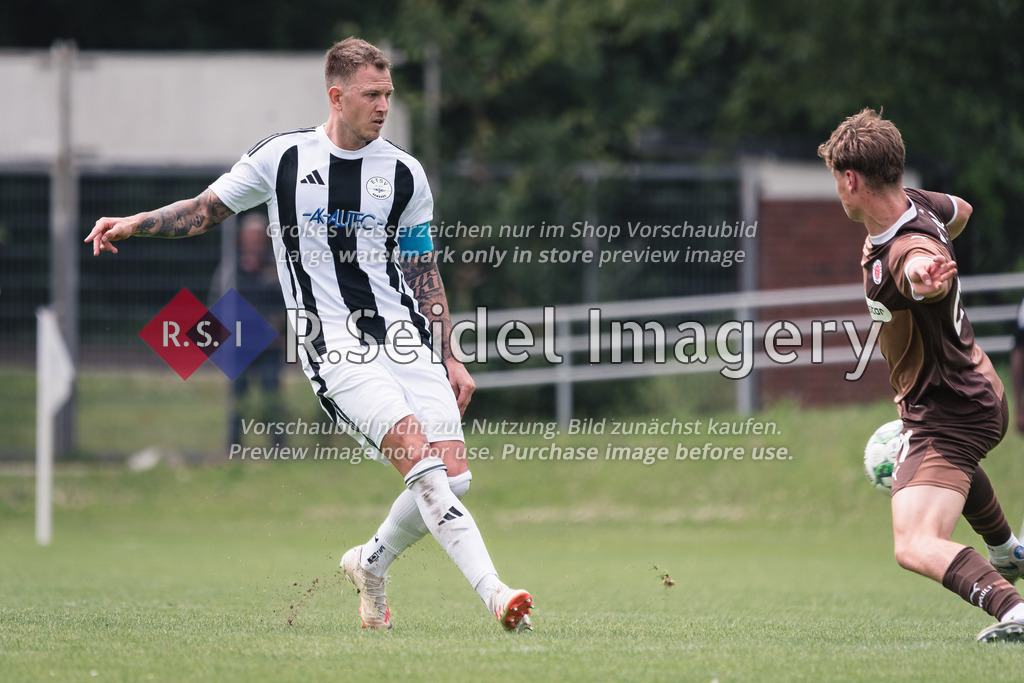 RS-1-059428 | Tjorben Uphoff (#4, ETSV, Teamkapitän), Thieß Mahnel (#21, FCSP)