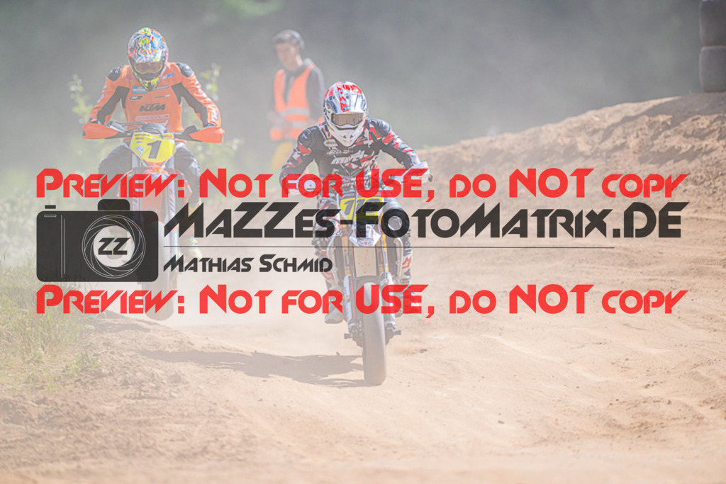 MaZZes_FotoMatrix_220529_9875 | Fotograf Mathias Schmid
Sportfotograf,
Eventfotograf,
Hochzeitsfotograf,
Portraitfotograf