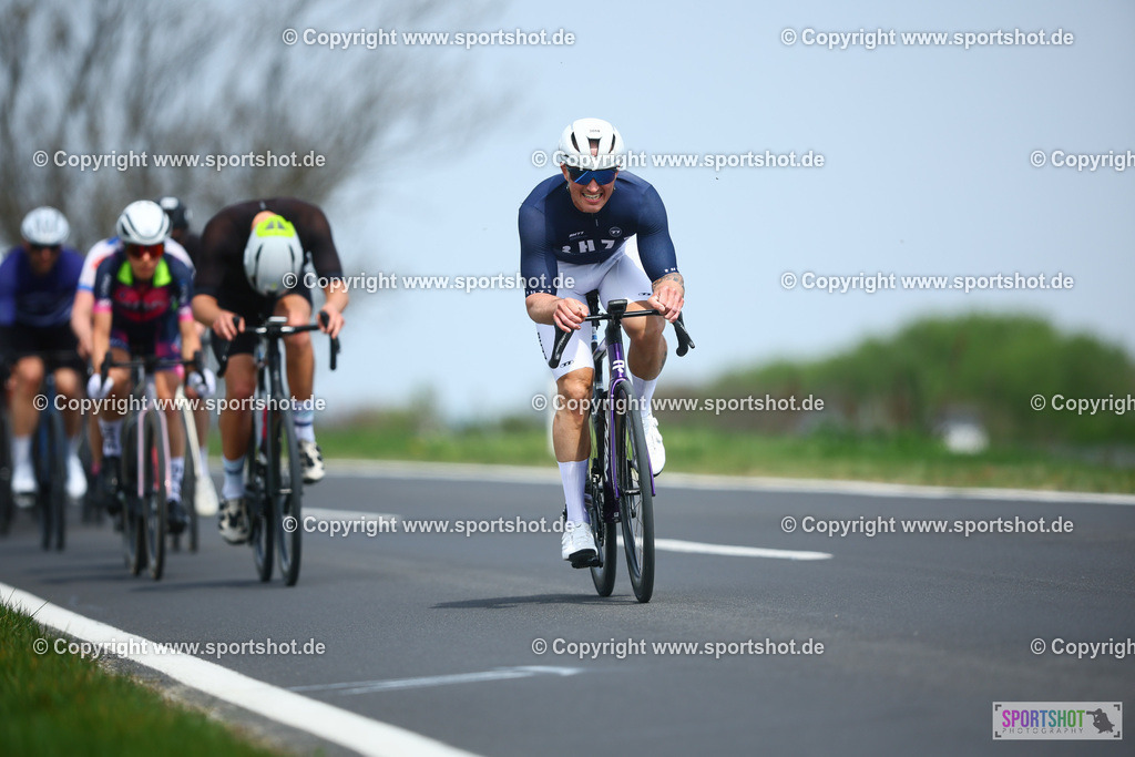 674_TRA55911 | Neusiedlersee Radmarathon 2026@sportshot_your_pictrs #yourpictures#roadtowm2029 #nrm #neusiedlerseeradmarathon #neusiedlersee #neusiedlerseetourismus #burgenland #mörbisch #nrm26 #burgenlandtourismus #voglundco #poweredbyburgenlandtourismus #radsport #rad #marathon #ucigranfondo #visitburgenland #ucigranfondoworldseries