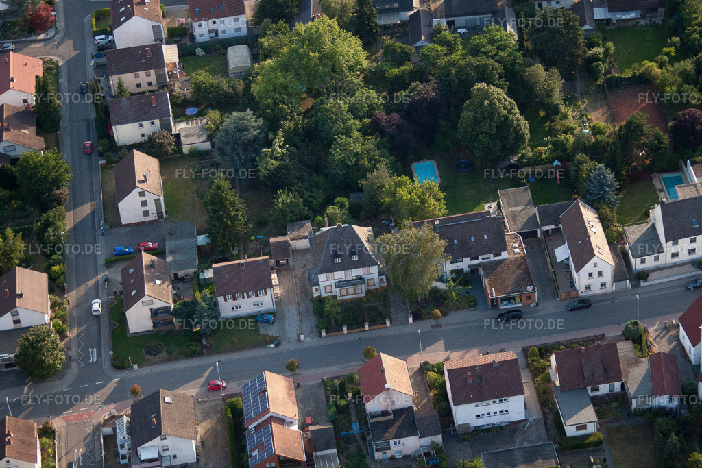Vom-Stein-Straße | Luftbild: Vom-Stein-Straße im Ortsteil Dannstadt in Dannstadt-Schauernheim im Bundesland Rheinland-Pfalz in Deutschland. Foto: IMG_68961.jpg vom 24.06.2014 durch Werner Riehm/FLY-FOTO.de - Realisiert mit Pictrs.com