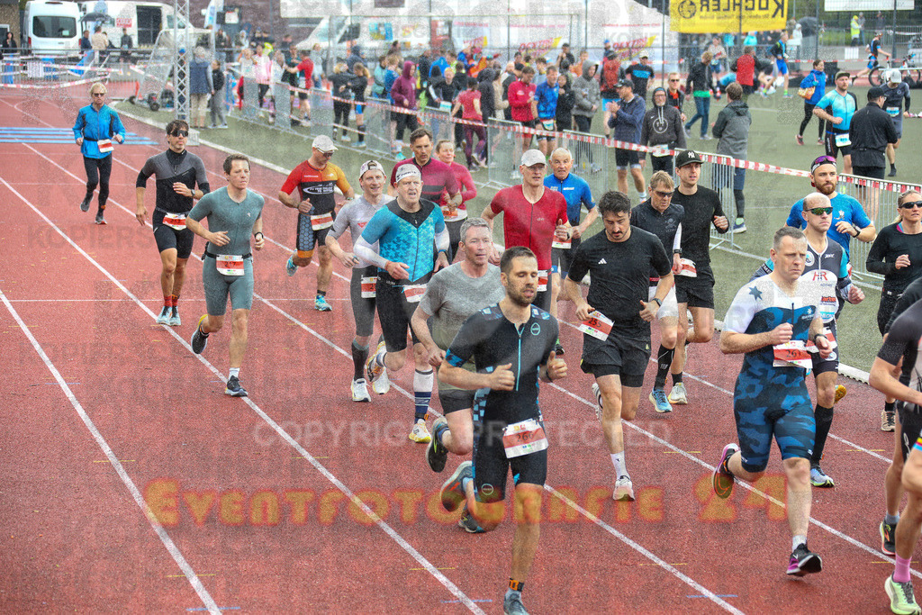 250413_1110_EX1_0066 | Sportfotografie im Rhein-Sieg Kreis, Köln, Bonn, NRW, Rheinland Pfalz, Hessen, etc. Unser Tätigkeitsfeld umfasst den Laufsport vom Volkslauf über den Marathon, Duathlon, Triathon bis zum Ultralauf wie Kölnpfad Ultra oder Schindertrail.