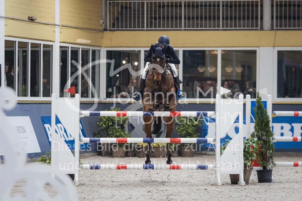 230212_Warstein_GP-523 | Deine schönsten Turniermomente als professionelle Fotos! Entdecke hochwertige Pferdesport-Fotografie im Online-Shop. Jetzt Fotos finden & bestellen!