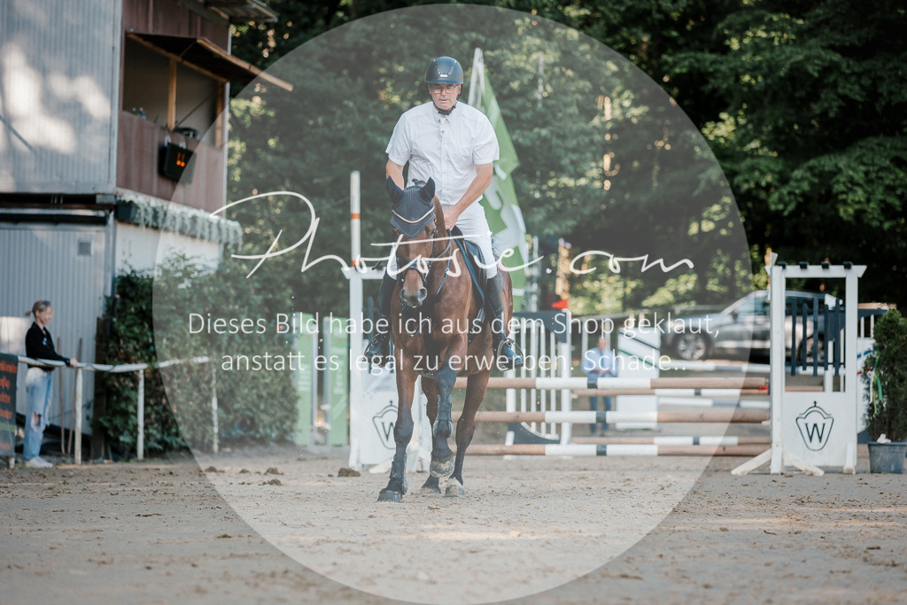 3I6A6346 | Stimmungsvolle Portraits und Reitsportfotografie im Ruhrgebiet und im Münsterland.

Pferdefotografie, Hundefotografie, Tierfotografie, Reportagen, Portraits von Tier und Mensch, Turnierfotografie in Bochum, Recklinghausen, Marl, Haltern am See, Dülmen.. - Realisiert mit Pictrs.com