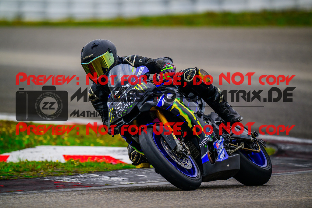 MaZZes_FotoMatrix_240910_6007705_3710 | WEISS