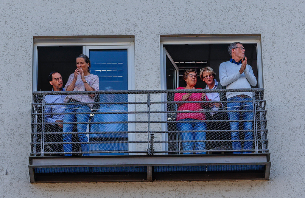 top-top.de 240913-092 | Foto, Video, Fotografie, Videografie, Fotobox, DJ, Discjockey, Musik, Musikbox, Veranstaltung, Photobooth, Amazon, Ebay, Buchtipp, Bestseller, Autor, Verlag, Buch, Wesel, Hamminkeln, NRW, Dinslaken, Rees, Drohne, Hochzeit, Party, Fotobox, Wesel, Fotograf