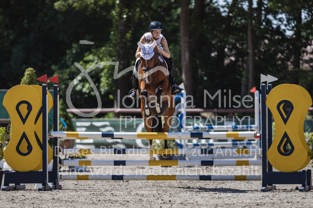 230610_Mühlen_A-Spr2-740 | Deine schönsten Turniermomente als professionelle Fotos! Entdecke hochwertige Pferdesport-Fotografie im Online-Shop. Jetzt Fotos finden & bestellen!