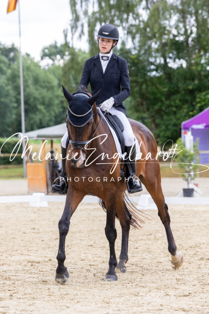 7I8A4012 | melanie-engelhardt-photography - Realisiert mit Pictrs.com