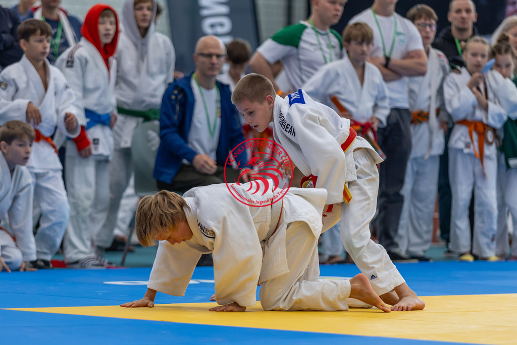 Internationaler Adler Cup 2024 | Foto vom Internationalen Adler Cup Judo Turnier im Sport- und Freizeitzentrum Kalbach im Oktober 2024 - Realisiert mit Pictrs.com