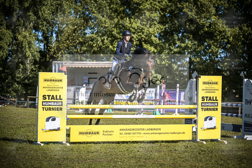 DOS_0136 | Entdecke hochwertige Reitturnierfotos von Foto Oger. Professionell, emotional und authentisch – jetzt Lieblingsmomente im Shop bestellen. - Realisiert mit Pictrs.com