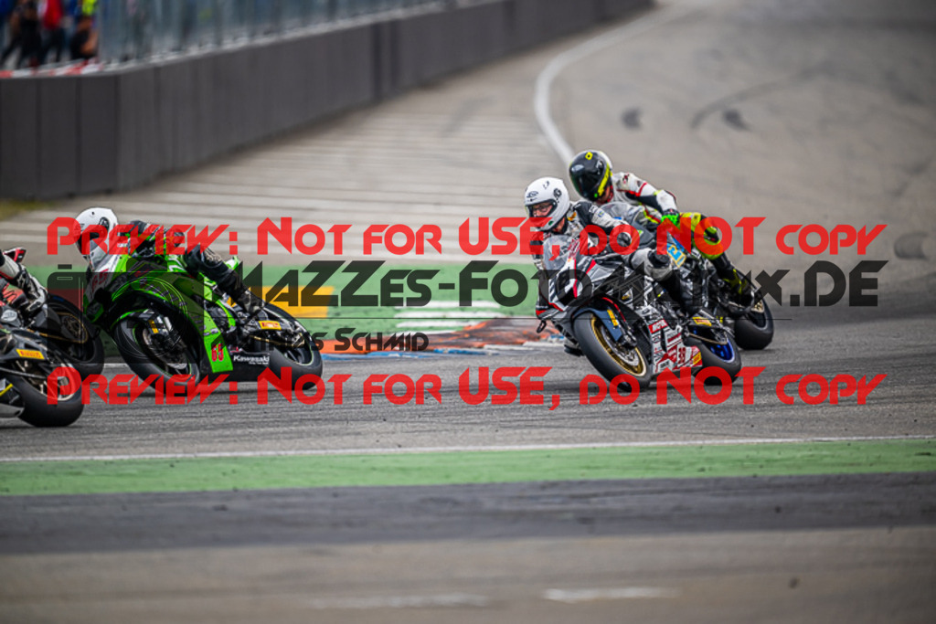 MaZZes_FotoMatrix_220924_0523 | PRO SUPERSTOCK