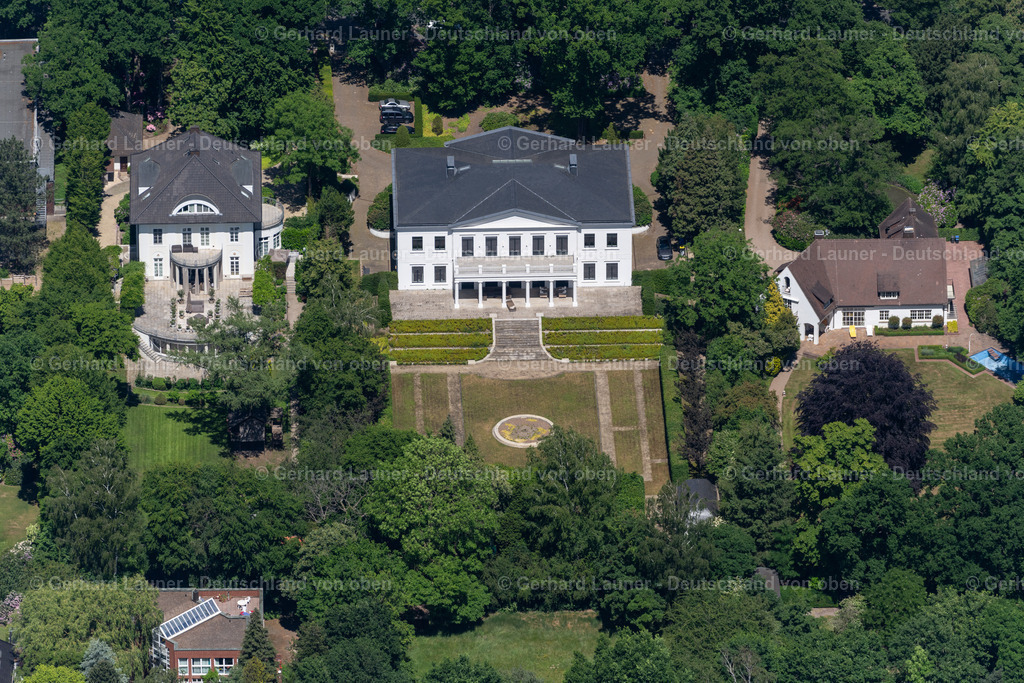 4029107 | BREMEN 01.06.2020 Stadtrand und Außenbezirks- Wohngebiete mit Einfamilienhäusern und Villen an der Marcusallee in Bremen, Deutschland. // Outskirts and suburban residential areas with single-family houses and villas on Marcusallee in Bremen, Germany. Foto: Gerhard Launer