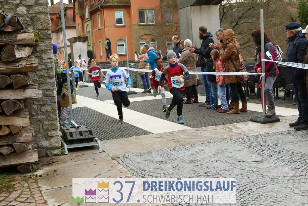 AOK JuniorCup 400m | 3Koenigslauf 2023 - Realisiert mit Pictrs.com