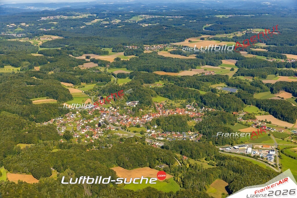 Luftaufnahme von Betzenstein - Die Luftaufnahme wurde 2025 vom UL-Flugzeug heraus erstellt ( keine Drohne ) - Hochauflösende Luftaufnahme - für professionelle Ausdrucke geeignet. Die Geschenkidee !Mit Lizenz und Bildrechte bestellbar