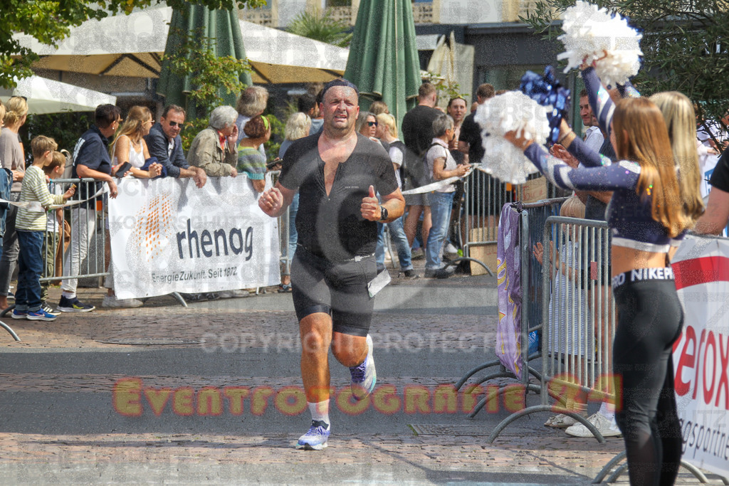 250824_1254_EV4_9657 | Sportfotografie im Rhein-Sieg Kreis, Köln, Bonn, NRW, Rheinland Pfalz, Hessen, etc. Unser Tätigkeitsfeld umfasst den Laufsport vom Volkslauf über den Marathon, Duathlon, Triathon bis zum Ultralauf wie Kölnpfad Ultra oder Schindertrail.