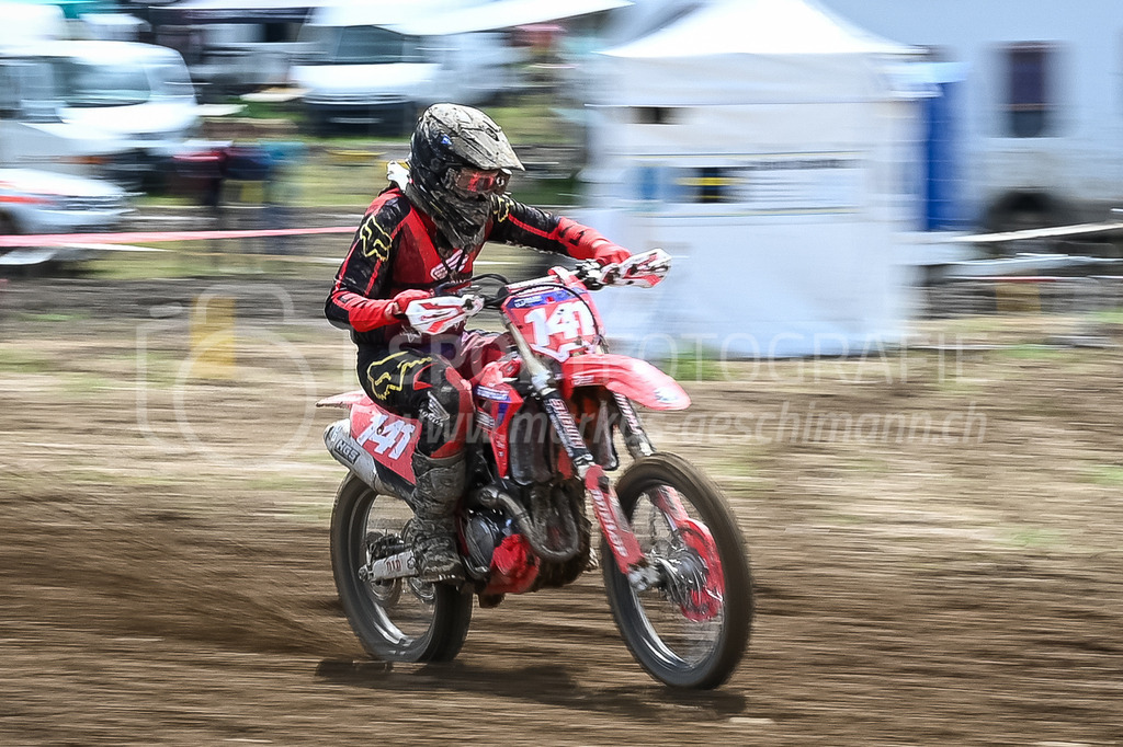 Motocross Schlatt bei Winterthur - 29. April 2023 | #141 Indergand Lukas aus Biessenhofen (CH) auf Honda in der Kategorie MX2 am Motocross Schlatt bei Winterthur, 29. April 2023.
Instagram: @mx_schlatt | @mc_wila | @sam_schweiz
Bild: Sportfotografie Markus Aeschimann | www.markus-aeschimann.ch - Realisiert mit Pictrs.com