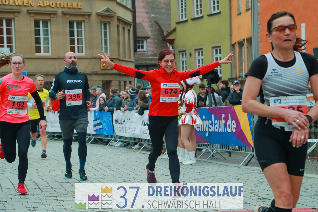VR Bank Hauptlauf 10000m | 3 Koenigslauf 2023 - Realisiert mit Pictrs.com