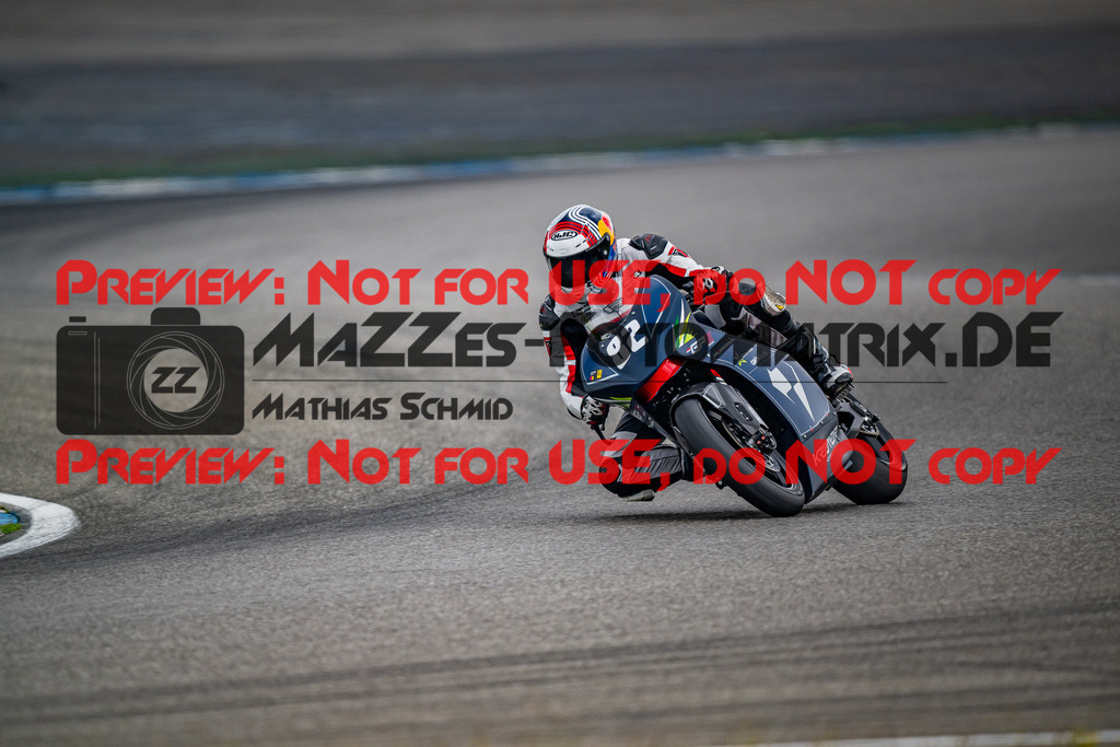 MaZZes_FotoMatrix_240701_6007705_7678 | GELB