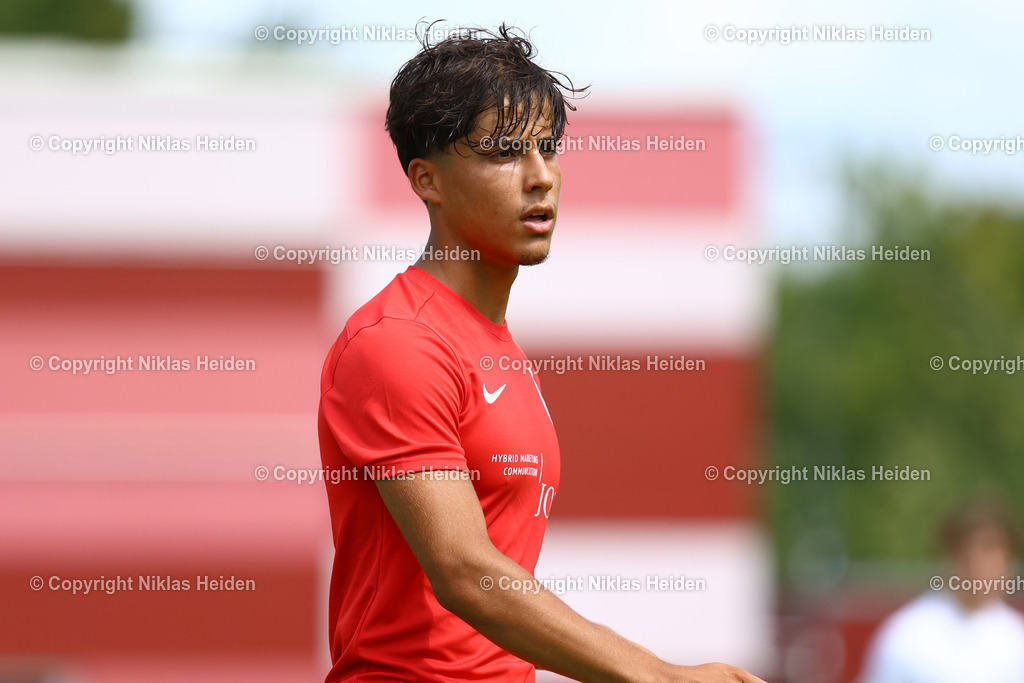 NH_EimsbüttelerTVU19_WalddörferSVU19_U19RegionalligaNord_09082025 | #10 Zülfü Kahn Demirbag (Eimsbütteler TV U19)Fußball I Junioren I Regionalliga Nord U19 I Saison 2025-2026  I 1. Spieltag I Eimsbütteler TV U19 - Walddörfer SV U19 I 09.08.2025 I Sportplatz Bundesstraße