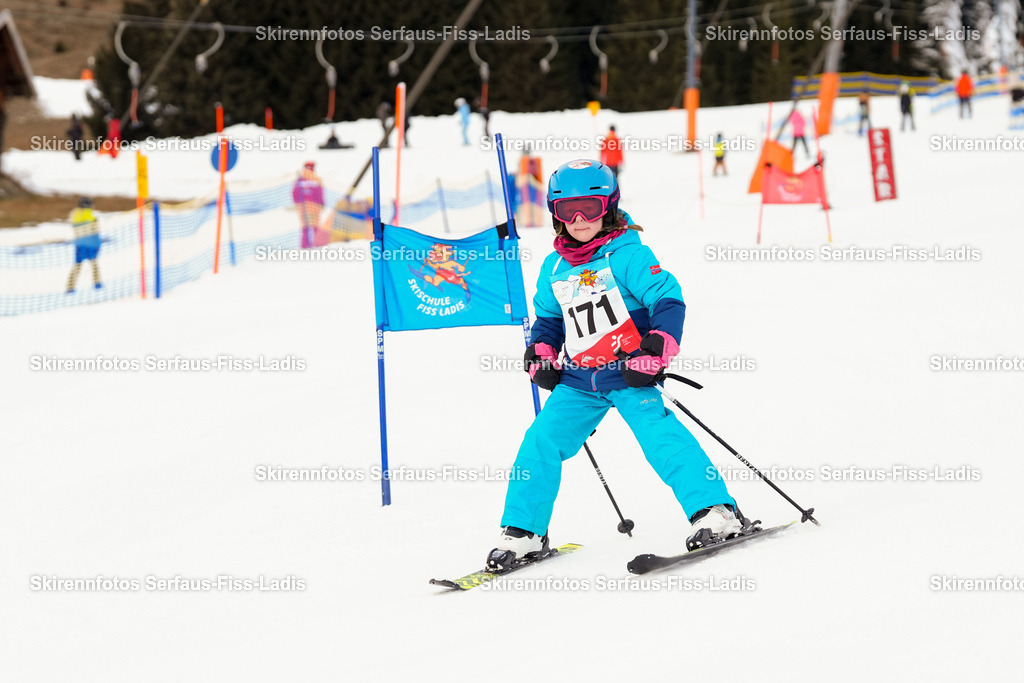 SRF_02.01.2026_0185 | Skirennfotos,Serfaus,Fiss,Ladis,Kinderskirennen,Winter,Tirol,Oberland,skirace,SFL,feelfree,weil wir's genießen,ski,Ski,skifahren,Sonnenplateau, - Realisiert mit Pictrs.com
