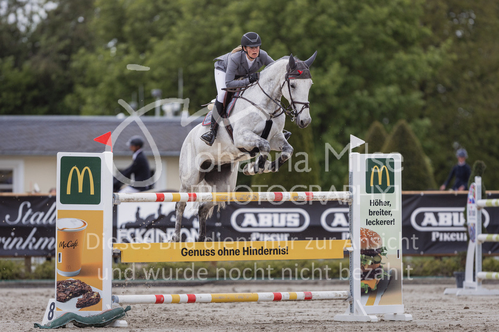 230520_MayDays_Zeit-S-259 | Deine schönsten Turniermomente als professionelle Fotos! Entdecke hochwertige Pferdesport-Fotografie im Online-Shop. Jetzt Fotos finden & bestellen!