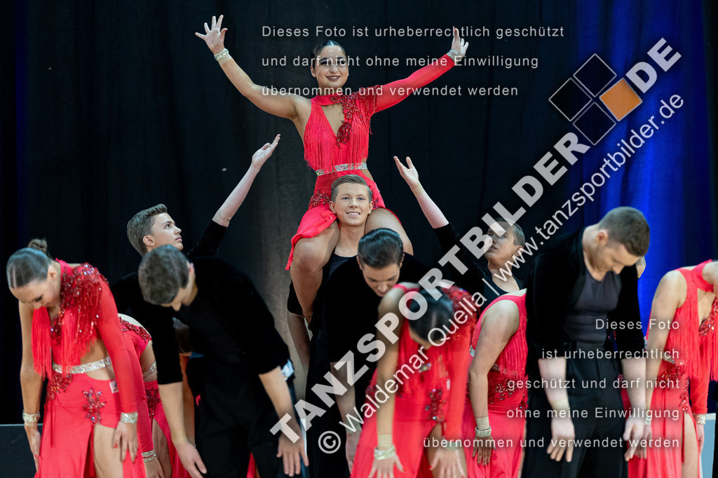 20240120-00944 | Hier finden Sie Tanz Bilder vom Latein und Standard Formationen tanzen. Sportbilder vom Tanzsport. Schöne Fotos und von Weltmeisterschaft, Europameisterschaft, Bundesliga, Regionalliga, Oberliga und Landesliga sowie von GOC Stuttgart, DanceComp, WM Bremen