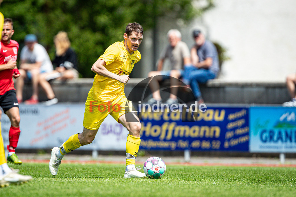 TSV Peißenberg vs SV Münsing-Ammerland | Abstiegs Qualifikationsrunde Kreisliga Gruppe C, TSV Peißenberg vs SV Münsing-Ammerland, 20240511,
Lukas HAUPTMANN (SVM 15) in Aktion, Freisteller,
2024-05-11 in Peißenberg (Sportplatz Peißenberg)
Lukas HAUPTMANN (SVM 15)
Copyright: WolfgangxLindner www.foto-lindner.de