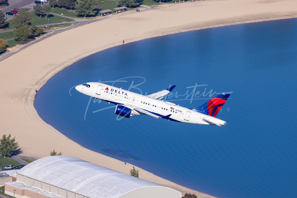 004 | Buy high-quality aviation and travel photography prints by professional photographer Timo Breidenstein. Authentic images, professionally printed, worldwide shipping. - Realisiert mit Pictrs.com