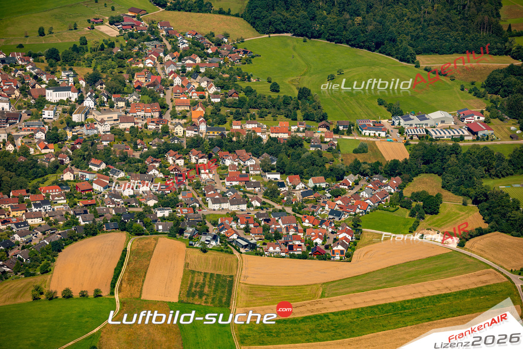 Das Luftbild zeigt :  Ottenbach - Die Luftaufnahme wurde 2024 vom UL-Flugzeug aus erstellt ( keine Drohne ) - Hochauflösende Luftaufnahme - Für grossformatige Ausdrucke geeignet. Die Geschenkidee !Mit Lizenz und Bildrechte bestellbar