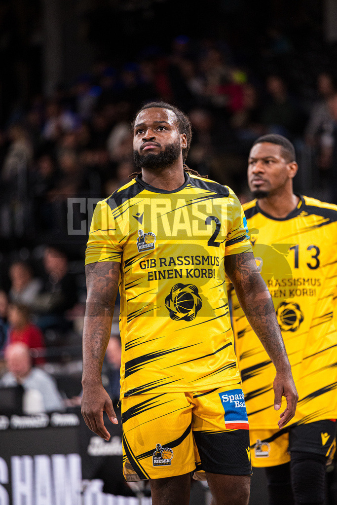 Basketball I Herren I Bundesliga I Saison 2025/2026 I 8. Spieltag I Veolia Towers Hamburg - MHP Riesen Ludwigsburg | Einzelfoto, Freisteller, Einzelbild, Cut-out, isoliertes Motiv, Sportaufnahme, Nahaufnahme, freigestellt, freigestellte Aufnahme, Aufnahme, Einzeln: Tray Buchanan (2, MHP Riesen Ludwigsburg) - Realisiert mit Pictrs.com