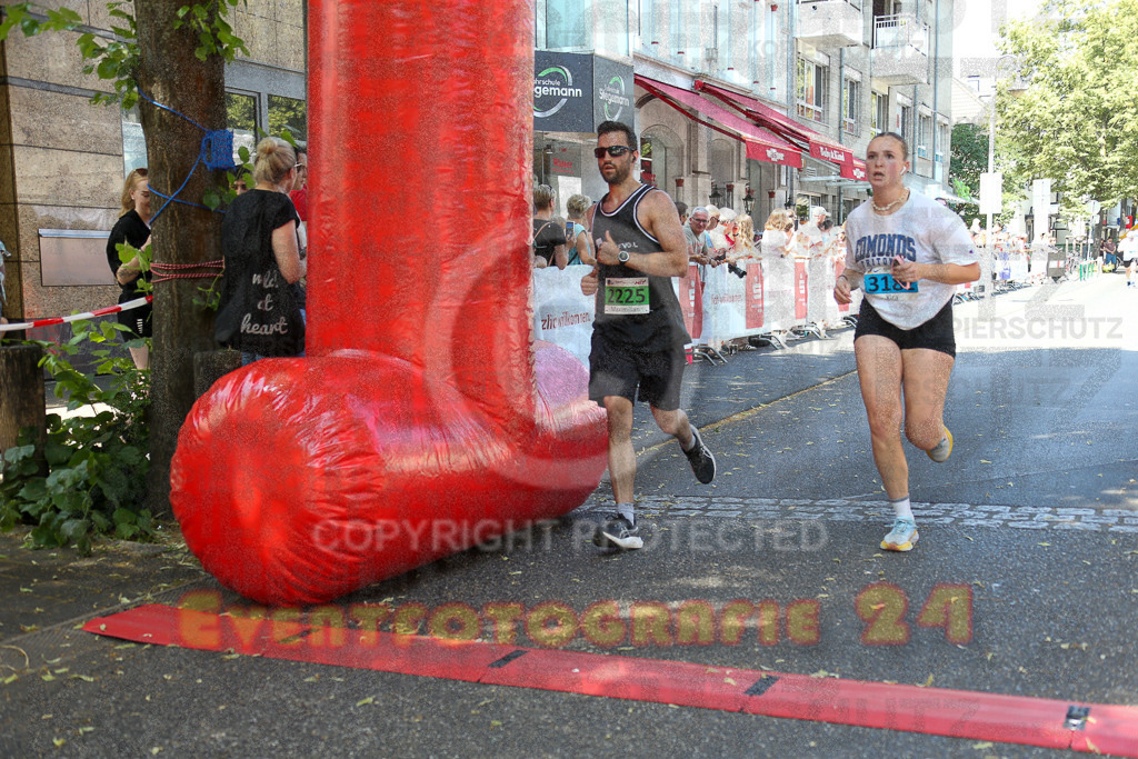 250621_1156_EX1_4366 | Sportfotografie im Rhein-Sieg Kreis, Köln, Bonn, NRW, Rheinland Pfalz, Hessen, etc. Unser Tätigkeitsfeld umfasst den Laufsport vom Volkslauf über den Marathon, Duathlon, Triathon bis zum Ultralauf wie Kölnpfad Ultra oder Schindertrail.