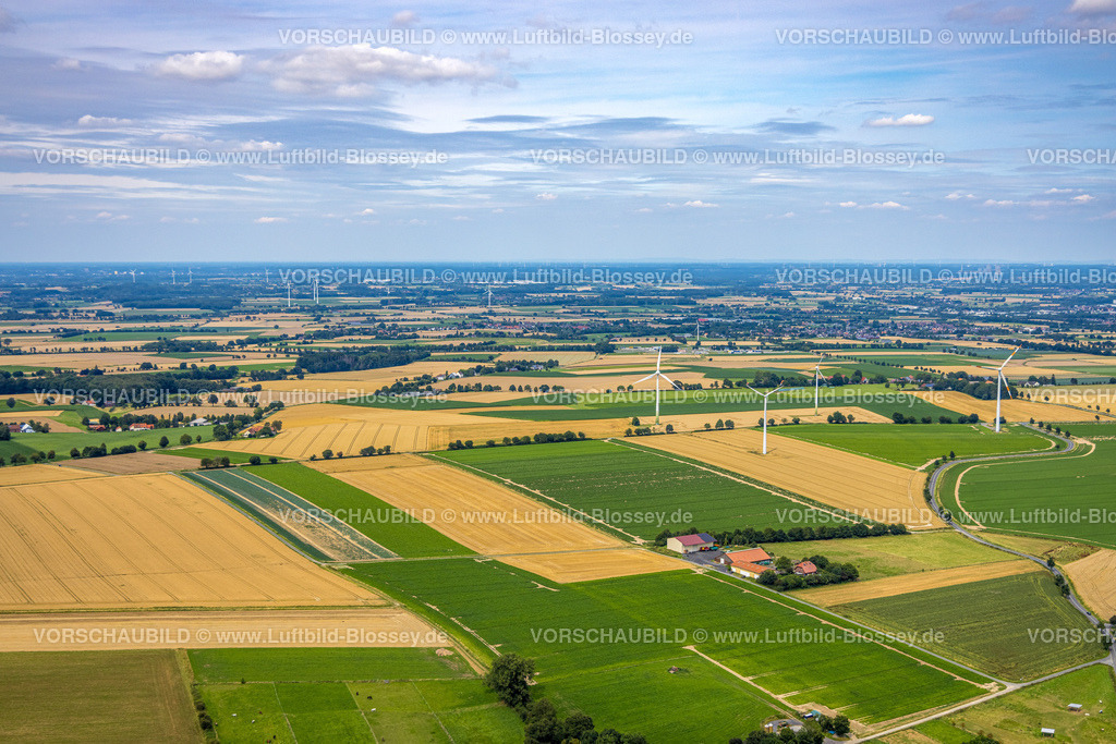 Wickede240711461 | Luftbild, Wiesen und Felder mit Fernsicht und Windkraftanlagen Windräder, Haarweg, BänkeWeg Sehenswürdigkeit, Wiehagen, Wickede, Soester Börde, Nordrhein-Westfalen, Deutschland