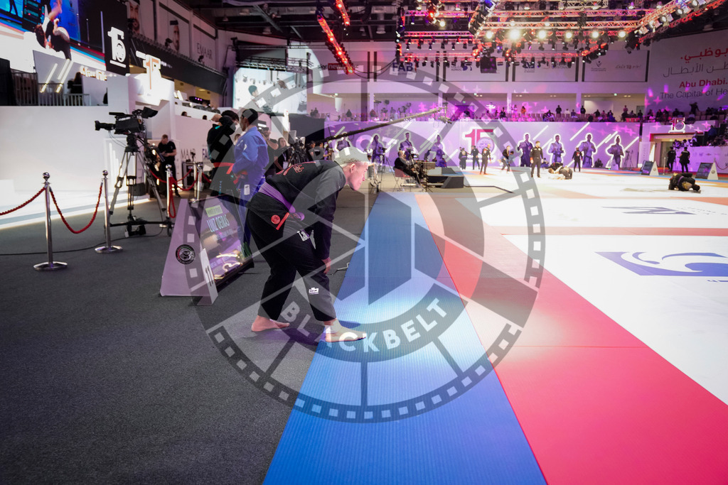 20231108PBB1260 | Fighters compete during the AJP World Professional Championship in the Mubadala Arena in Abu Dhabi, Arab United Emirates, on November 8, 2023.