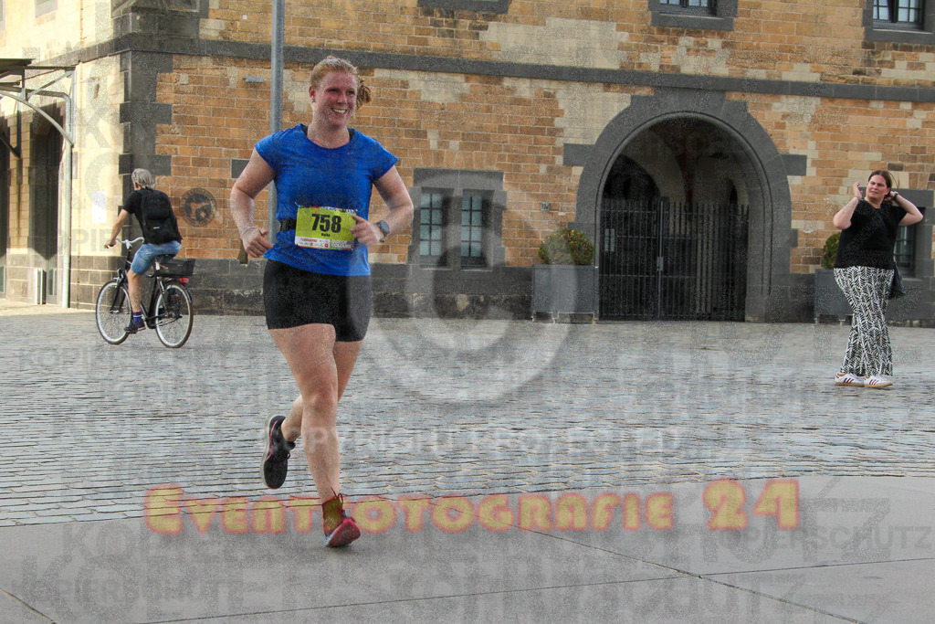 250920_1538_EV4_9359 | Sportfotografie im Rhein-Sieg Kreis, Köln, Bonn, NRW, Rheinland Pfalz, Hessen, etc. Unser Tätigkeitsfeld umfasst den Laufsport vom Volkslauf über den Marathon, Duathlon, Triathon bis zum Ultralauf wie Kölnpfad Ultra oder Schindertrail.