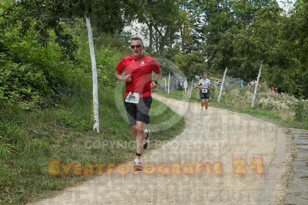 250824_1259_EX1_1097 | Sportfotografie im Rhein-Sieg Kreis, Köln, Bonn, NRW, Rheinland Pfalz, Hessen, etc. Unser Tätigkeitsfeld umfasst den Laufsport vom Volkslauf über den Marathon, Duathlon, Triathon bis zum Ultralauf wie Kölnpfad Ultra oder Schindertrail.