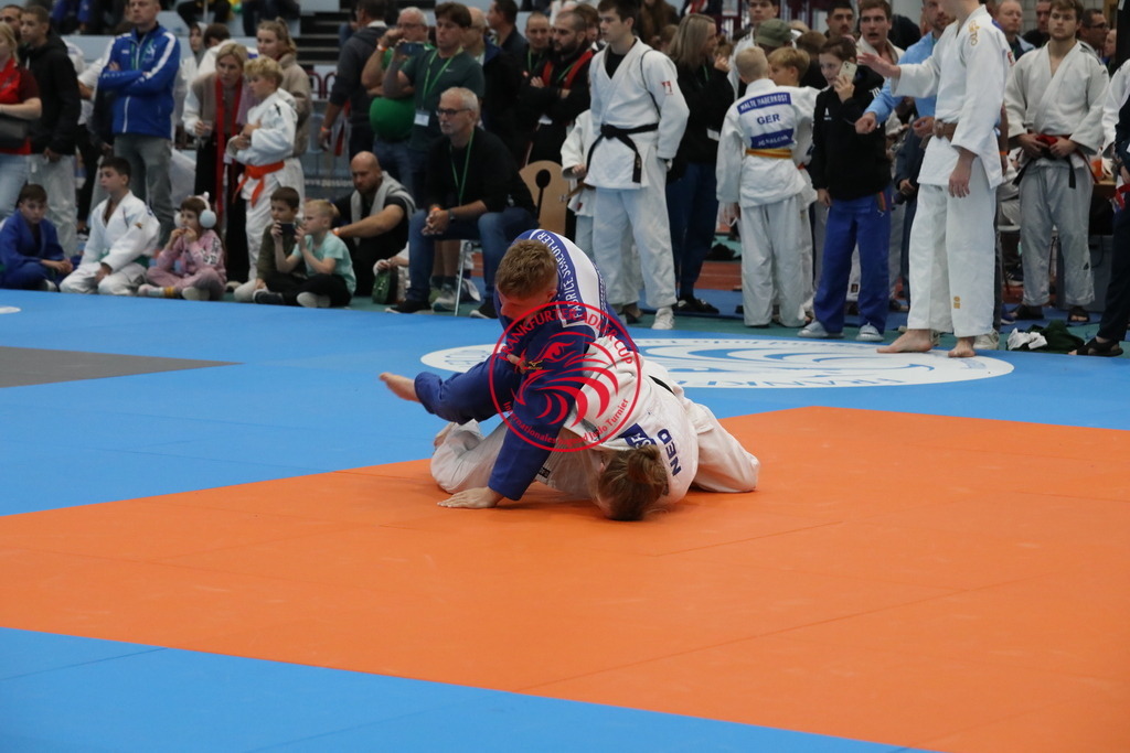 1J7A3109 | Fotos vom Adler Cup - Pictures from Adler Cup

Hier findet Ihr alle Eindrücke und großen Momente der Adler Cup Wochenenden. Here you will find all impressions and great moments of the Adler Cup weekends. - Realisiert mit Pictrs.com