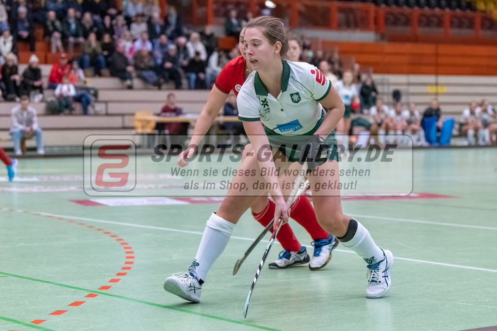 HK_20240114_108071 | 1. Bundesliga Damen Crefelder HTC - Uhlenhorst Mülheim am 14.1.2024 Halle Glockenspitz, Krefeld , Lara Birkner  ( Uhlenhorst Mülheim #4 )