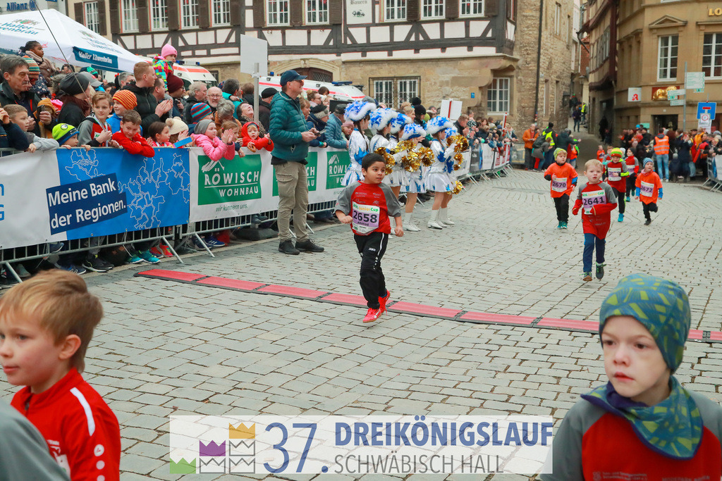 AOK JuniorCup 400m | 3Koenigslauf 2023 - Realisiert mit Pictrs.com