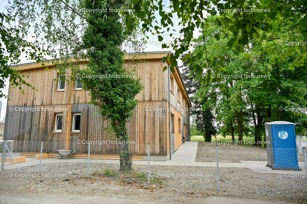 Fertigteilhaus Asylunterkunft_ Lunzerstrasse Linz Kleinmuenchen_ 15.06.2023-1 | 15.06.2023, Linz, AUT, Lunzerstrasse Kleinmuenchen, im Bild Fertigteilhaus Asylunterkunft, Lunzerstrasse Linz Kleinmuenchen