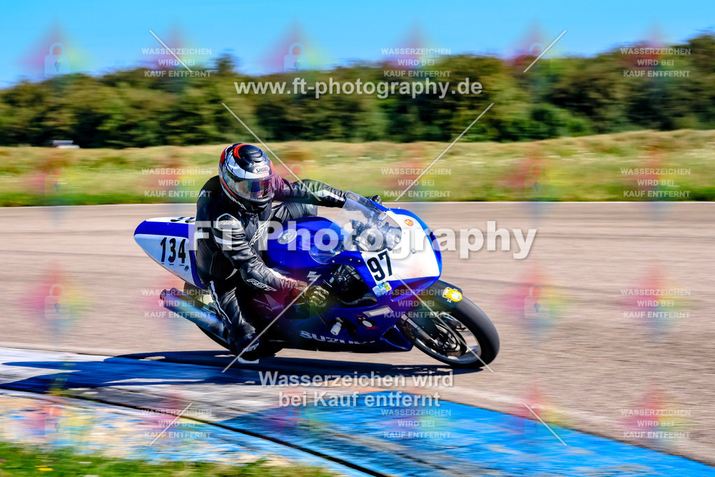 097-2469 | Hier findet Ihr Bilder von Touristenfahrten auf der Nürburgring Nordschleife oder von anderen Veranstaltungen die ich besucht habe. Viel Spass beim Durch Schauen 